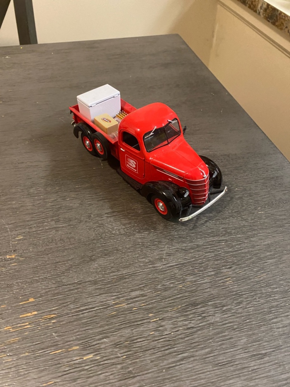 Vintage Speedway Classic Red Truck